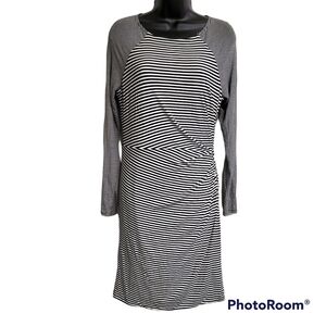 Banana Republic Black And White Long Reglan Sleeve Striped Dress Size Small
